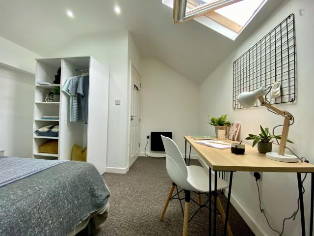 Room for rent in Saint Vincent's, Netherthorpe
