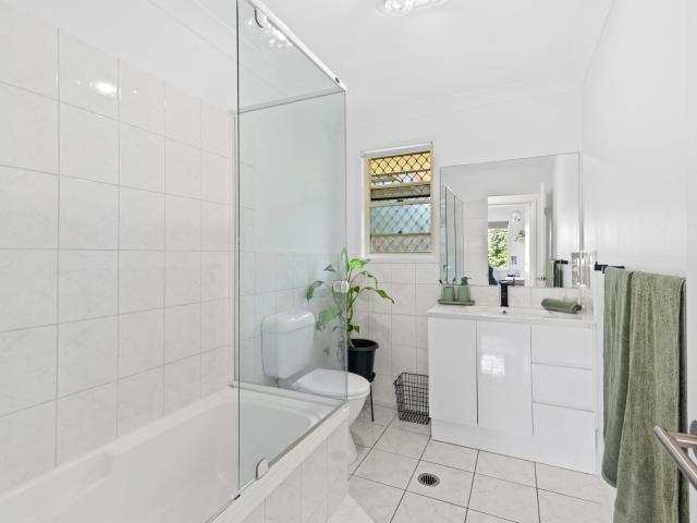 Villa for sale in Fernbrook, Queensland