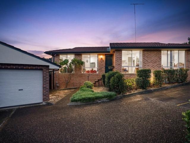 Villa for sale in Sydney, New South Wales