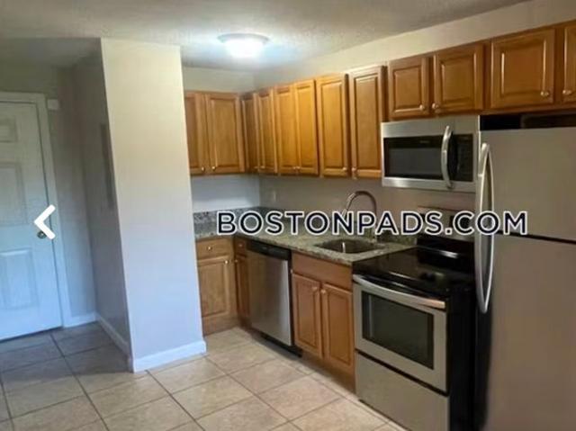 Room for rent in Bristol, Massachusetts