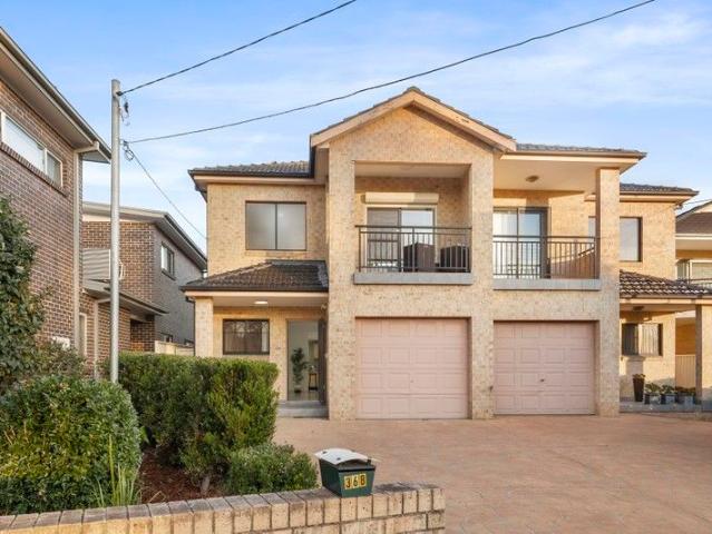 Duplex for sale in Belfield