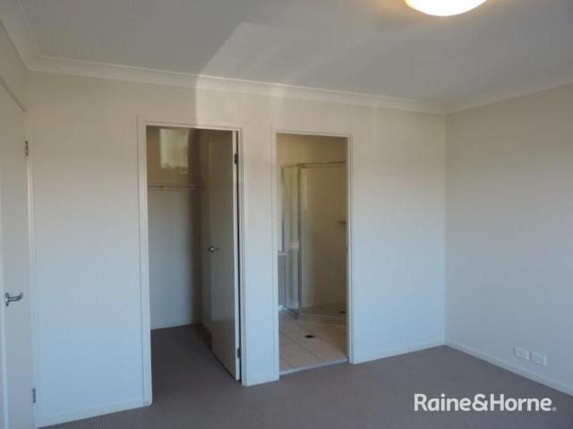 House for rent in Brisbane Grove, New South Wales