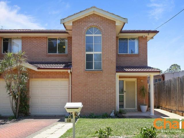 Duplex for rent in Sydney, New South Wales