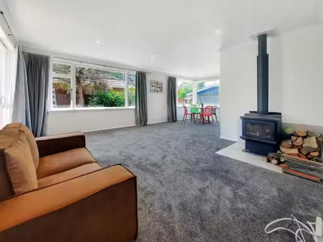House for rent in Chaslands, Canterbury