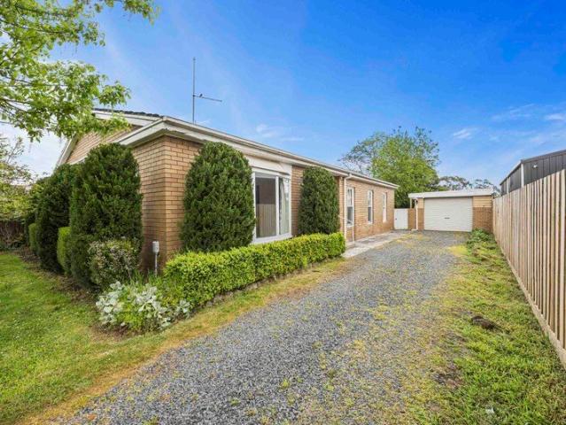 House for rent in Newington, Ballarat