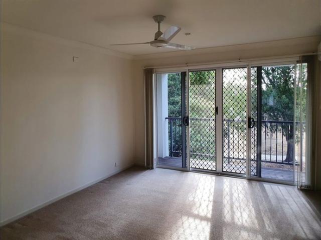 Townhouse for rent in Toombul, Queensland