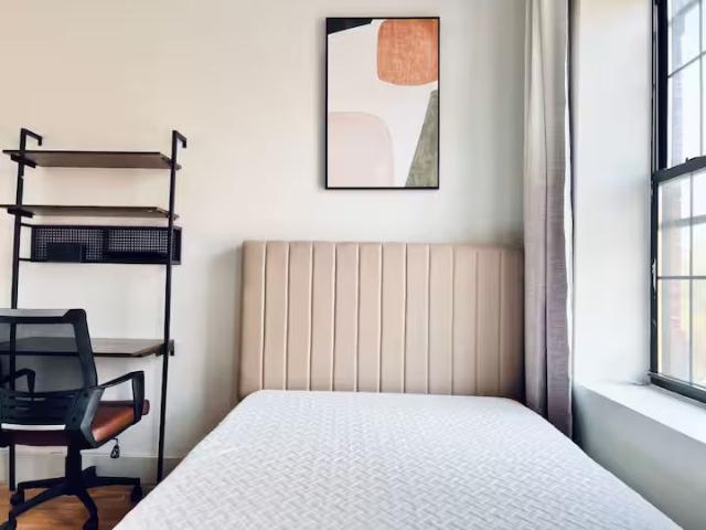 Room for rent in Arverne, New York