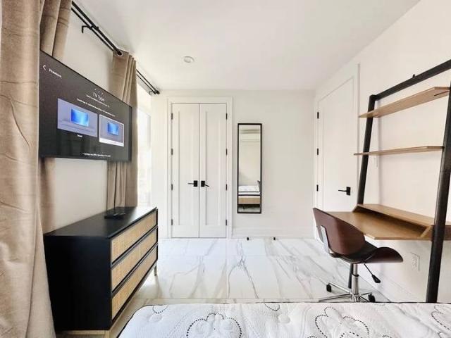 Room for rent in Arverne, New York