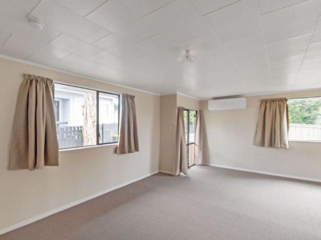 House for rent in Manurewa, Oroua County