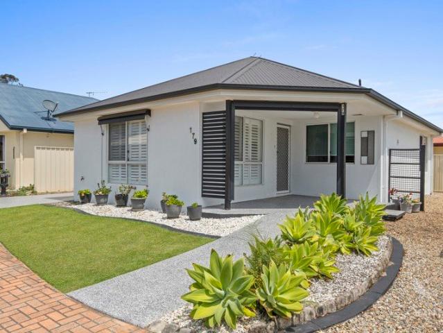Villa for sale in Eagleby, Greater Brisbane