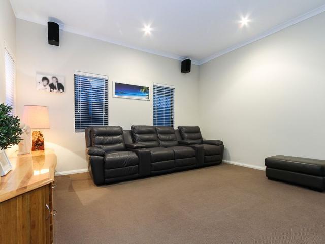 House for rent in Como, Western Australia