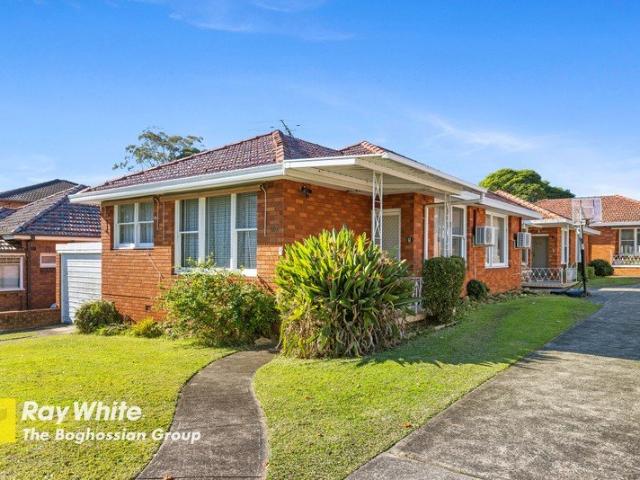 Villa for sale in Sydney, New South Wales