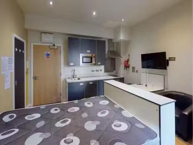 House for rent in Clifton Village, Feckenham