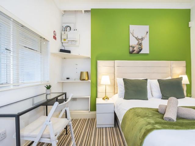 Studio for rent in Islington, Greater London