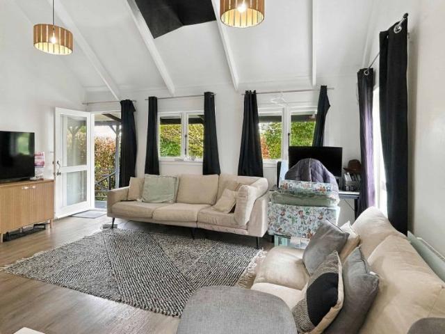 House for rent in Waiake, Hibiscus and Bays