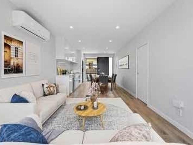 House for rent in Point England