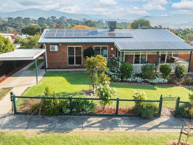 House for rent in Tallangatta, Victoria