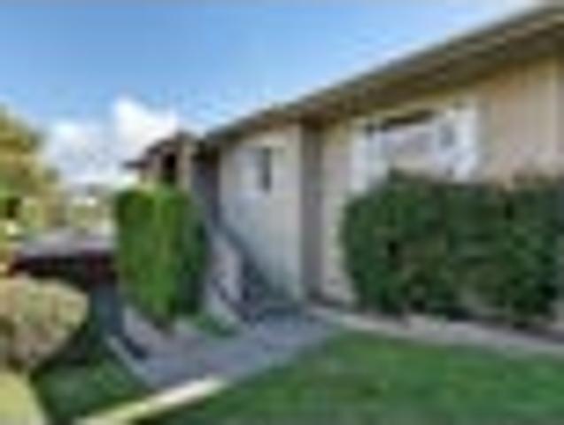 House for sale in Brookfield