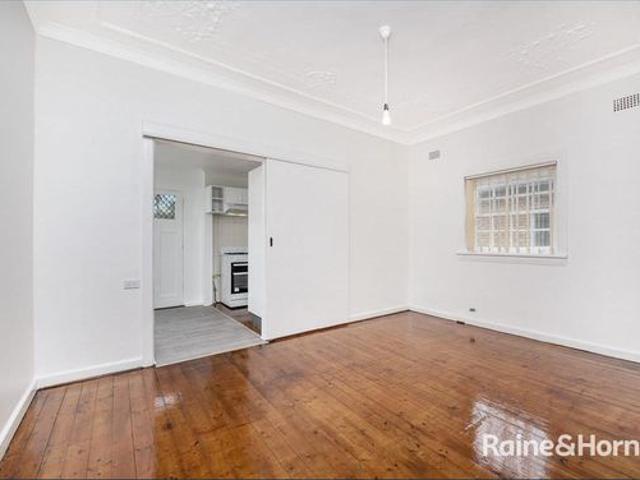House for rent in Undercliffe, Sydney