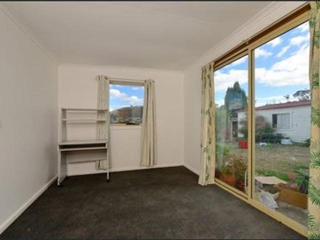 House for rent in New Norfolk, Derwent Valley