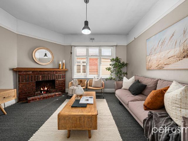 House for sale in New Town