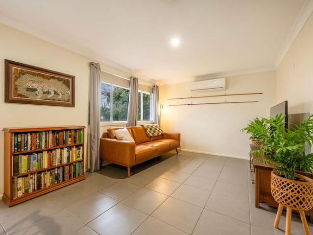 Townhouse for rent in Grafton