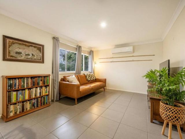 Townhouse for rent in Grafton