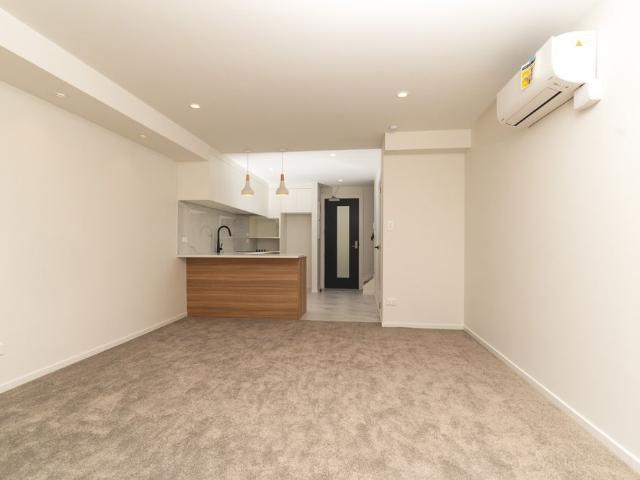 Townhouse for rent in Henderson-Massey, Rapanui