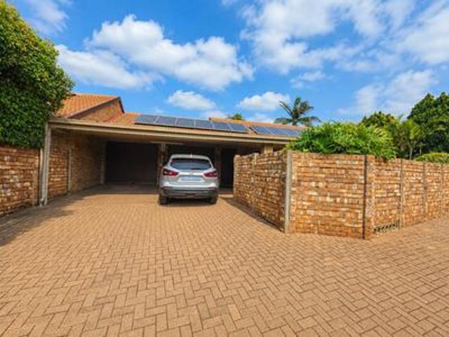 Townhouse for sale in Waterkloof, Gauteng