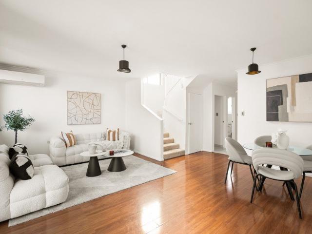 Townhouse for sale in Sutherland, New South Wales