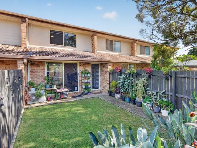 Townhouse for sale in Toombul, Queensland