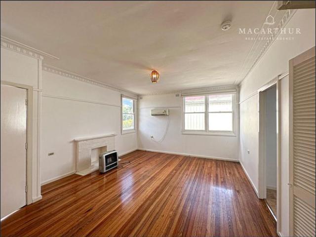 House for rent in Mount Austin, Wagga Wagga City Council