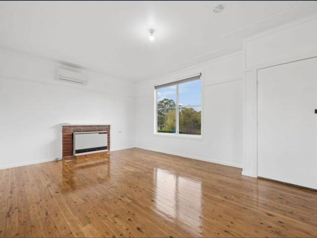House for rent in Brisbane Grove, New South Wales