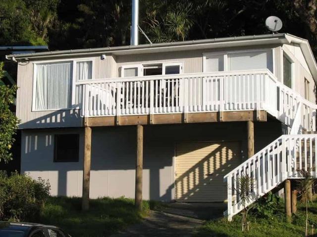 House for rent in Oratia, Oroua County
