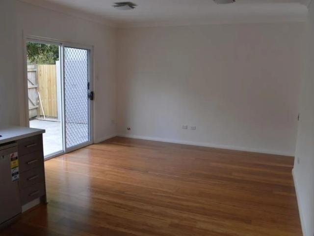 House for rent in Lower North Shore, Sydney