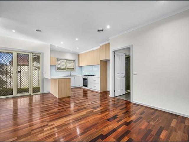 Townhouse for rent in Camerons Creek, Victoria