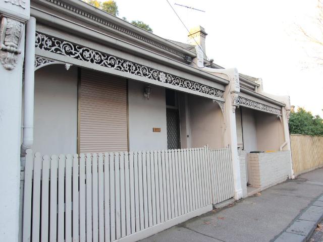House for rent in Carlton North