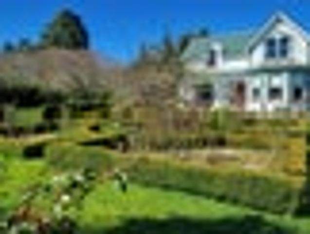 House for sale in Otakou