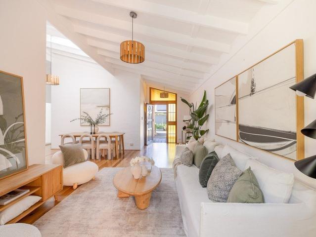 Villa for sale in Sydney, New South Wales