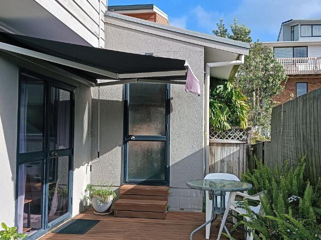 Apartment for rent in Whangaparaoa, Oroua County