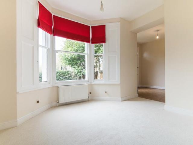 Apartment for rent in Walthamstow Village, Greater London