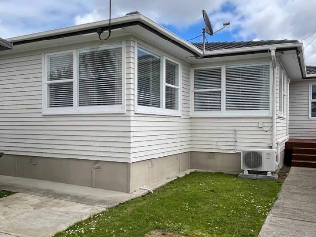 House for rent in Oratia, Oroua County