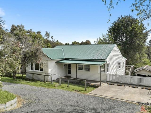 House for sale in Darlimurla, Victoria
