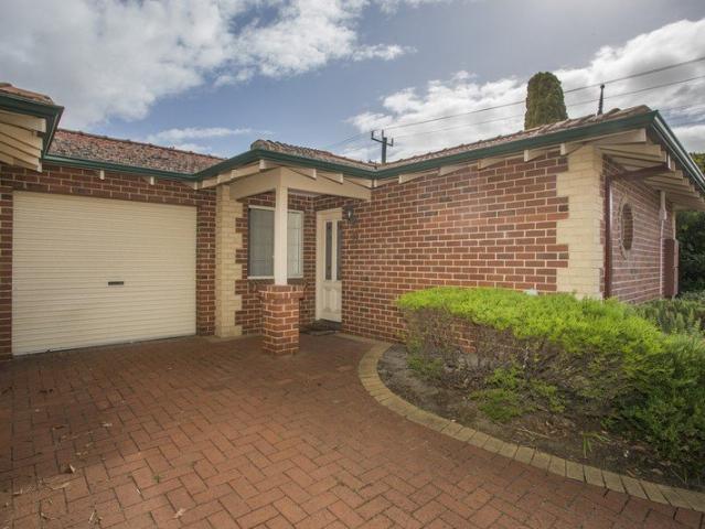 Villa for rent in Yokine, City of Stirling