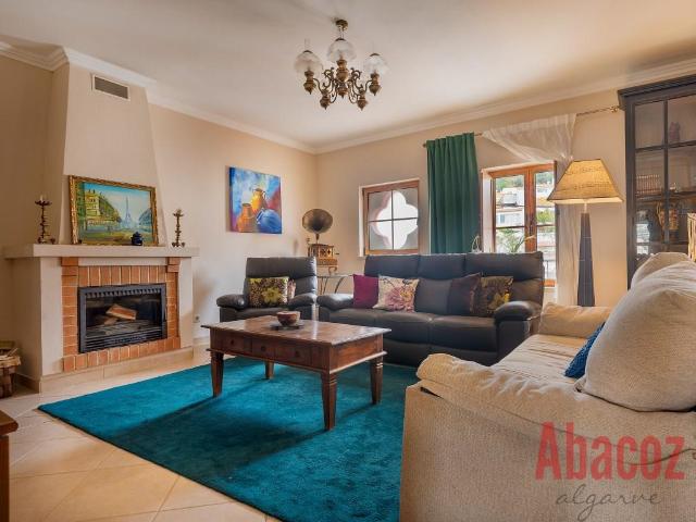 Vivenda venda em São Bartolomeu De Messines, Faro