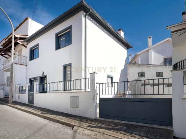Casa venda em Pederneira, Leiria