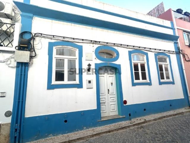 Casa venda em Bairro Operário, Lagos