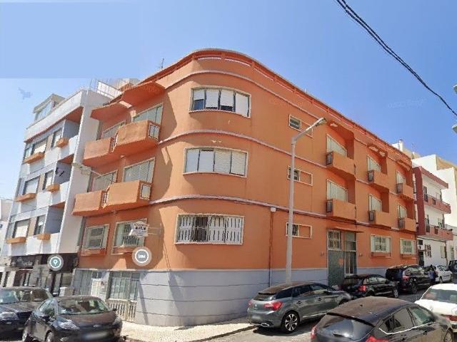 Prédio venda em Mar e Guerra, Faro