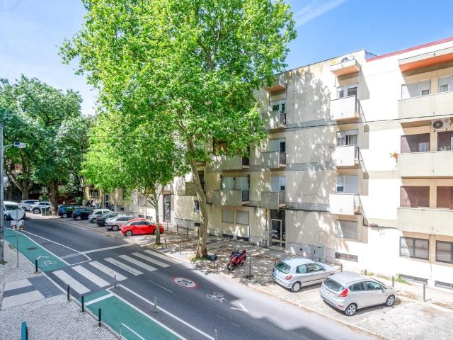 Apartamento venda em Santa Clara, Lisboa