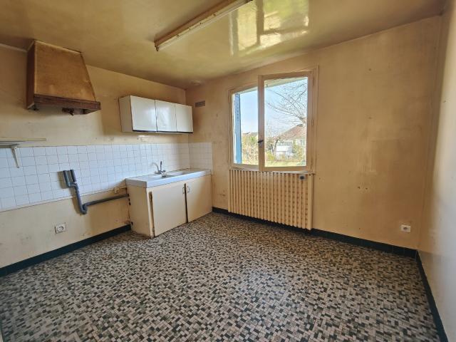 Maison vente à Auxerre, Charmoy